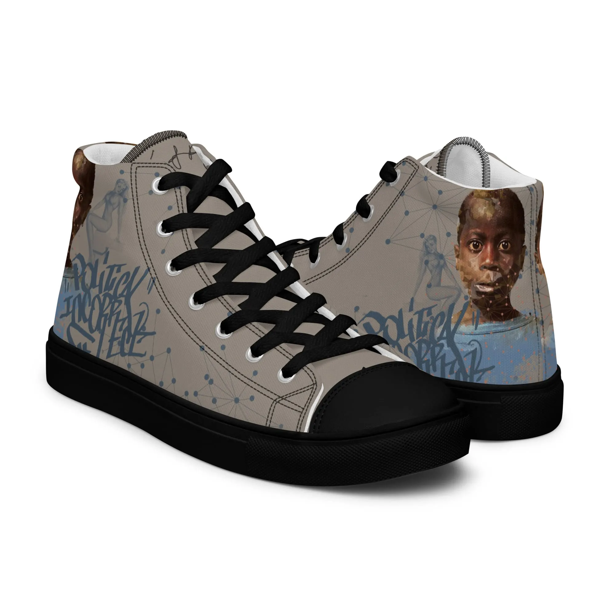 Bamako, sneaker montante en toile personnalisée, semelle noire, pied droit