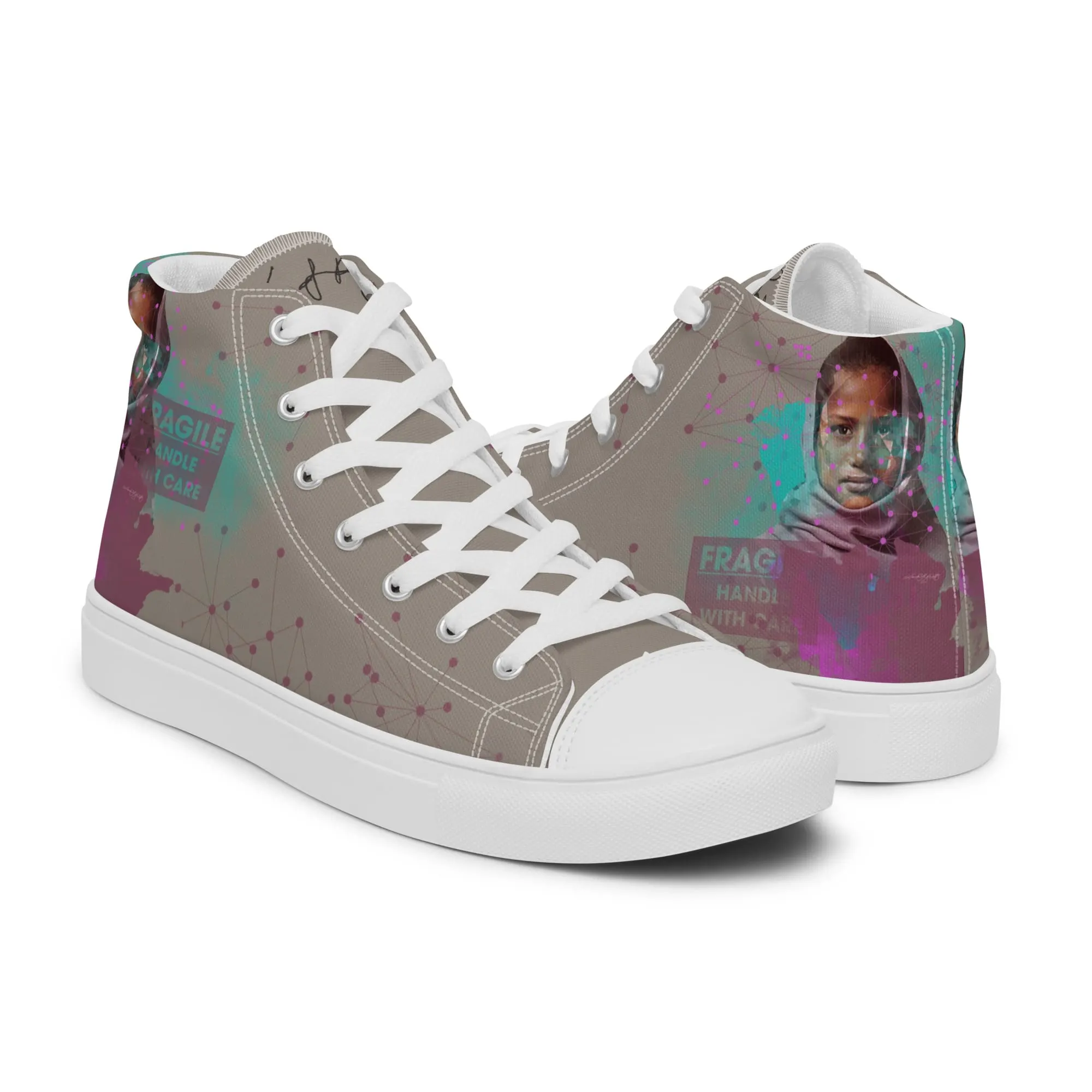 Calcutta, sneaker montante en toile personnalisée, semelle blanche, pied droit